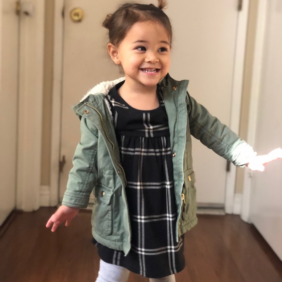 BUNDLE MY CLOSET TO SAVE BIG TODAY!!! - Picture 7 of 8